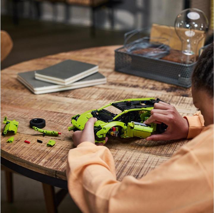 Produktbild LEGO Lamborghini Huracán Tecnica (42161, LEGO Technic)