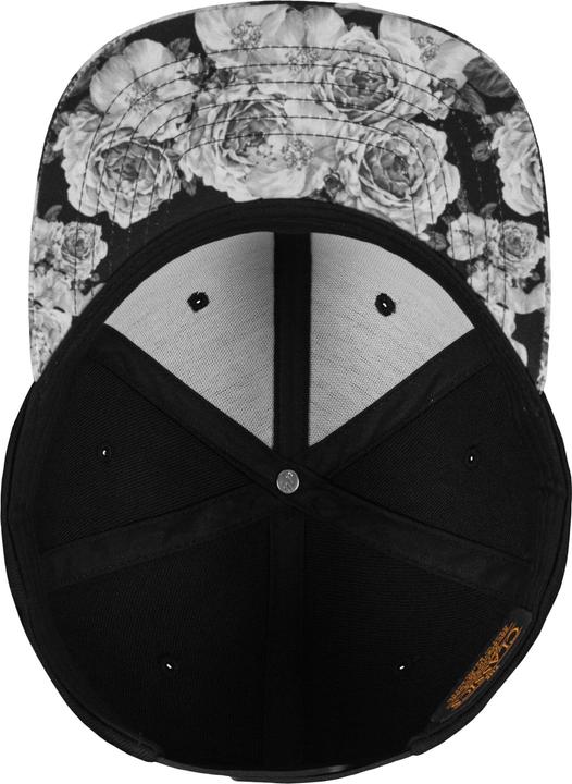 Actual product image Flexfit Roses Snapback (One size)