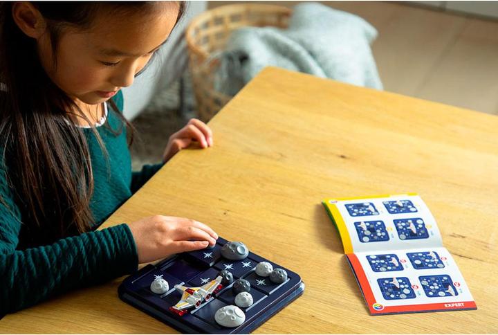 Actual product image Smart Games Asteroid Escape (Multilingual, French, English, German)