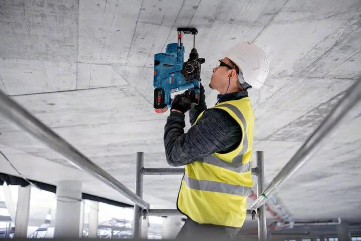 Produktbild Bosch Professional GBH 18V-24 C (Akkubetrieb)