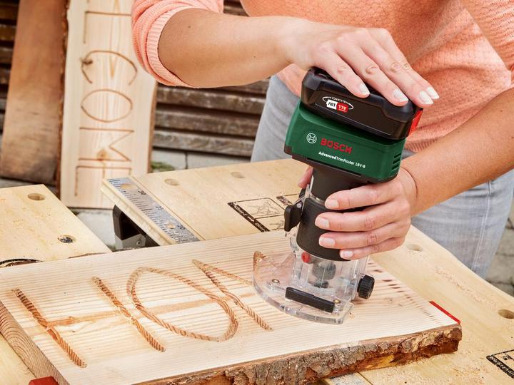 Image du produit Bosch Home & Garden TrimRouter avancé 18V-8