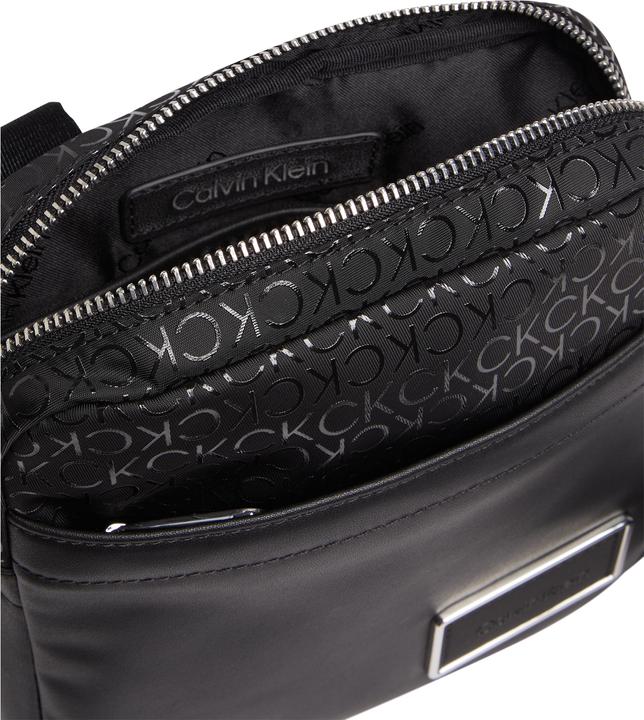 Actual product image Calvin Klein CK Elevated Reporter S Black Tonal Mono (5% Polyurethane, 67% recycled polyester, 28% POLYESTER PES)
