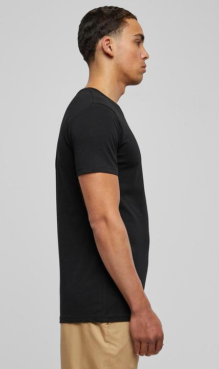 Actual product image Urban Classics Fitted Stretch Tee (L)
