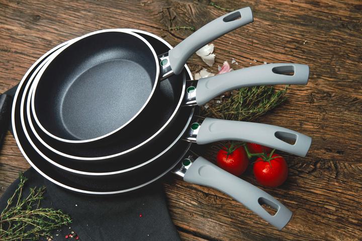 Produktbild Zwilling Lazise Bratpfanne, 28 cm | Aluminium | rund (28 cm, Bräter + Schmortopf, Aluminium)