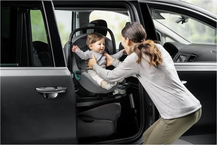 Image du produit Britax Römer Coffre-fort pour bébé Isense (Coque auto, Norme ECE R129/i-Size)