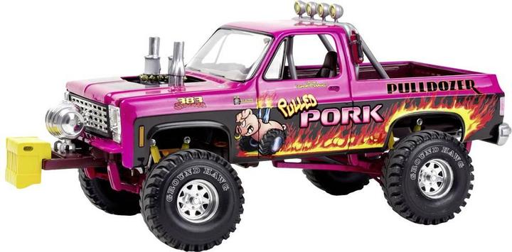 Actual product image Revell 1978 Chevy Blazer Pulldozer