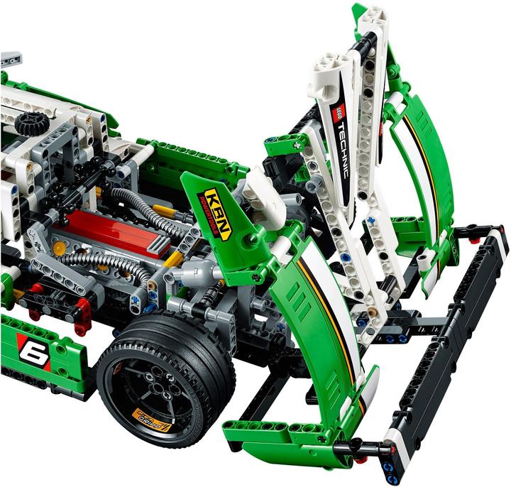Actual product image LEGO Technic 24 Hours Race Car (42039, LEGO Technic, LEGO Rare Sets)