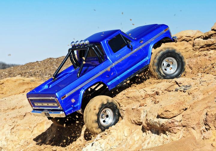Immagine prodotto Traxxas TRX-4 79 Ford F150 High-Trail 1/10 Crawler RTR blu spazzolato, senza batteria e caricatore (RTR pronto all'uso)