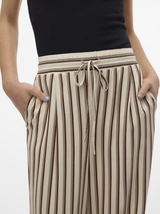 Produktbild Vero Moda VMJESMILO Mittlere Taille Hose Hose mit weitem Beinschnitt (XS)
