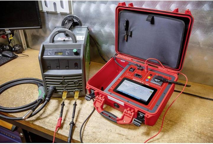 Produktbild Benning ST 760+ Set Gerätetester-Set (CAT II 300V)