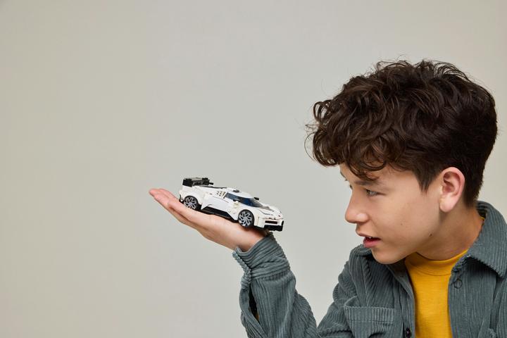 Productafbeelding LEGO Bugatti Centodieci Hypersportwagen (77240, LEGO Snelheidskampioenen)