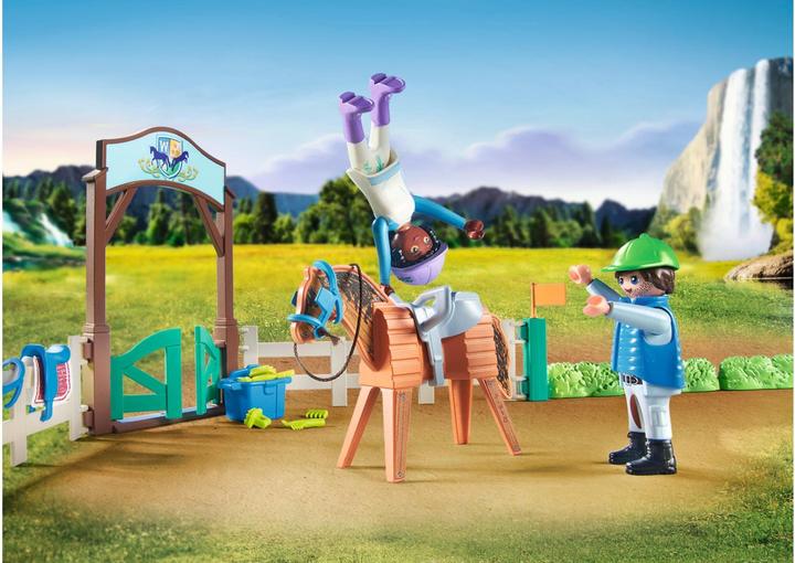Actual product image Playmobil Modern riding school (71637, Playmobil Horses of Waterfall)