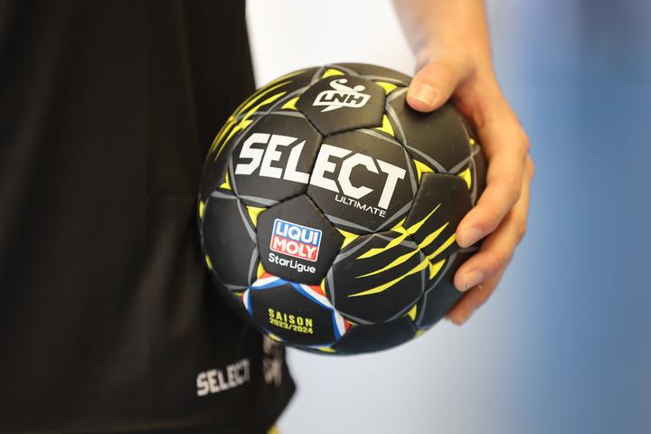 Actual product image Select handball ultimate replica lnh 2023 (0)