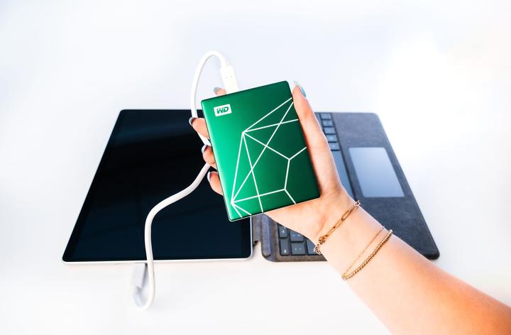 Produktbild WD My Passport Ultra 20th Emerald Anniversary Edition (2 TB)
