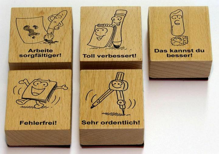 Produktbild Das Grundschul-Korrekturstempel-Set
