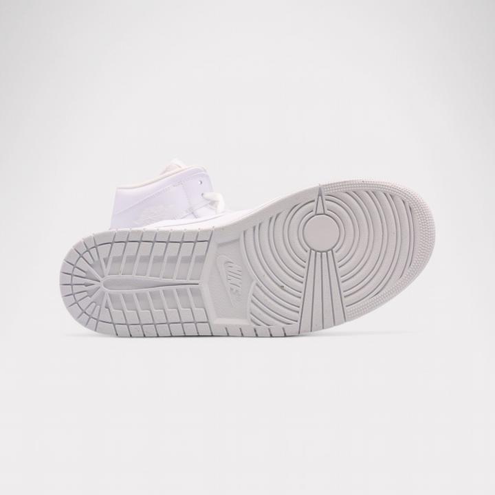 Produktbild Nike Air Jordan 1 (46)
