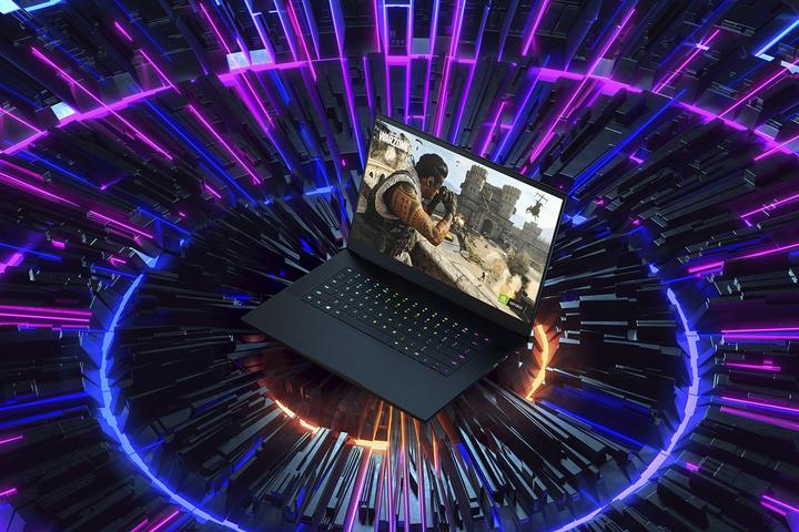 Actual product image Razer Blade 15 D5NT (15.60", I7-10750H, 16 GB, 512 GB, DE)