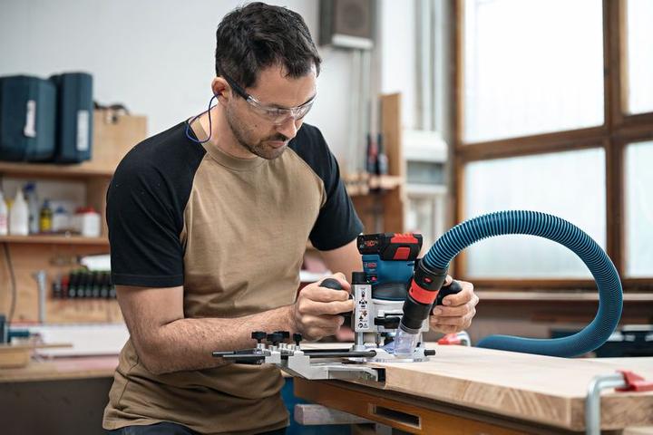Image du produit Bosch Professional GKF 18V-8