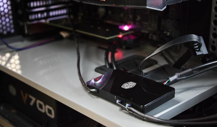 Image du produit Cooler Master Contrôleur RGB (Multicolore)