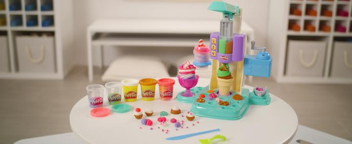Actual product image Play-Doh Colourful Rainbow Ice Cream Maker