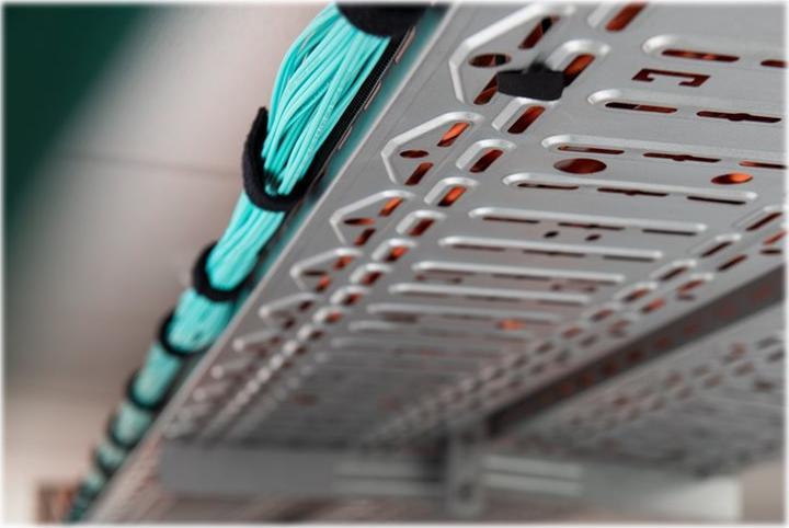 Produktbild Digitus Klett-Kabelmanagement-System plizkopf 5.0m selbstklebend (25 mm)