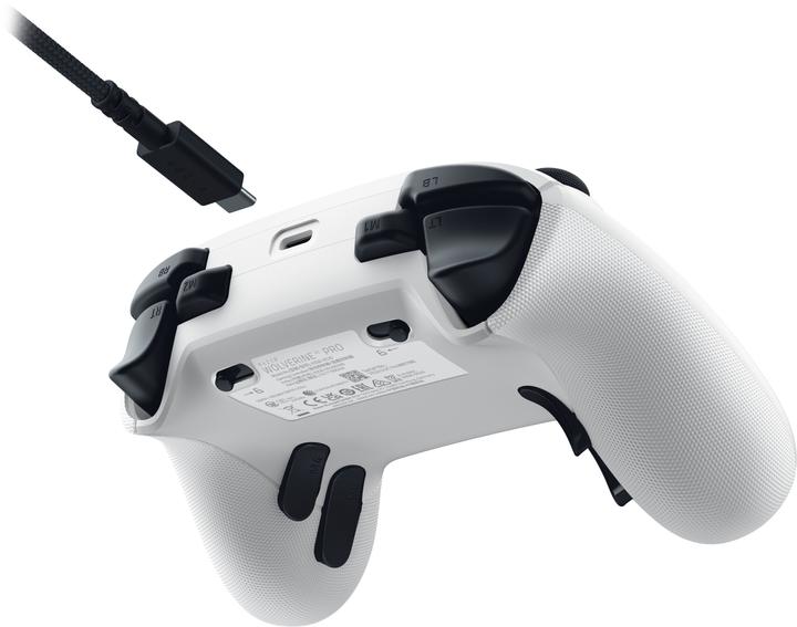 Actual product image Razer Wolverine V3 Pro (Xbox Series X, PC, Xbox Series S)