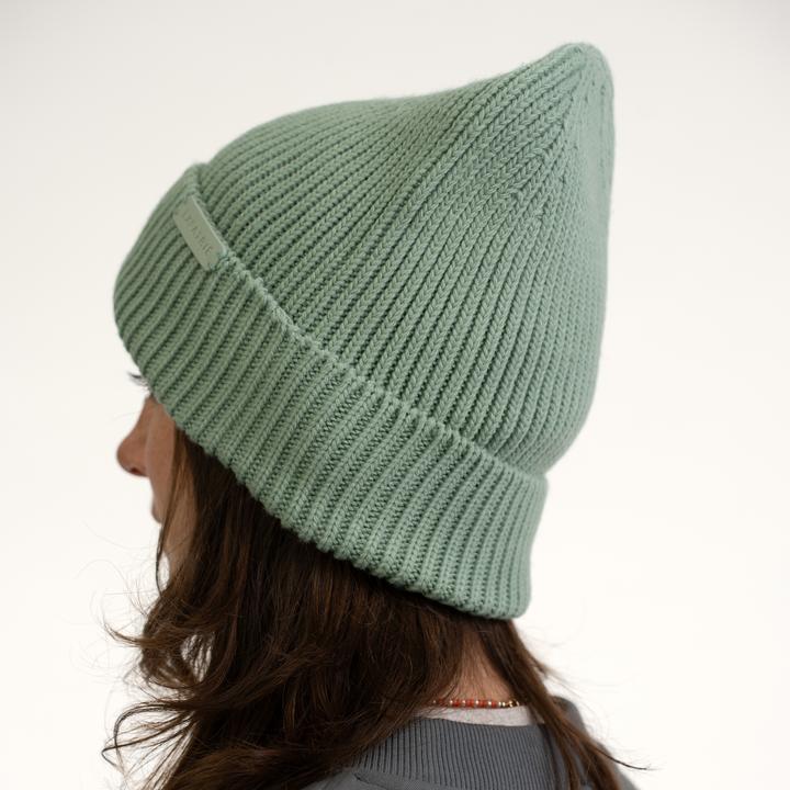 Actual product image Expatrié Luna knitted hat (One size)