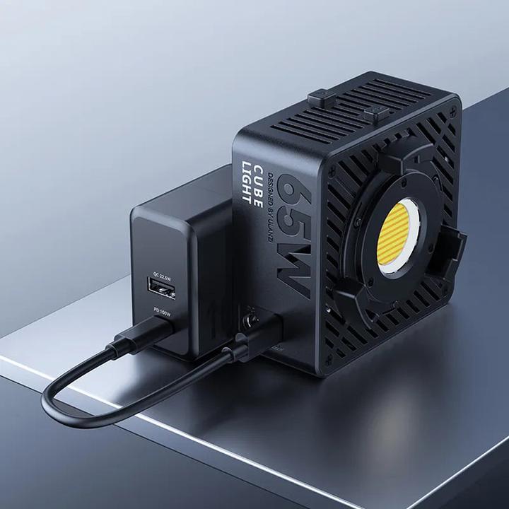 Actual product image Ulanzi EC65 65W Portable Bi Color LED Video Light (EU PLUG)