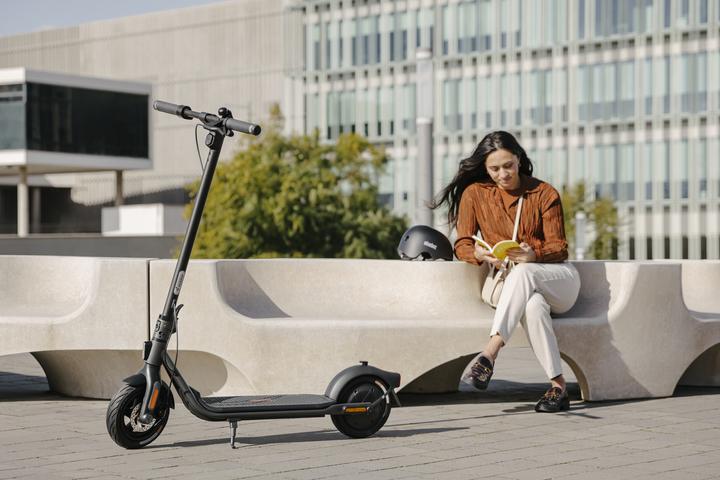 Image du produit Segway-Ninebot F2 D (20 km/h, 40 km, 400 W)