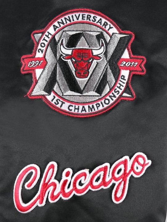 Immagine prodotto Mitchell & Ness Bomber in raso M&N - FLIGHT Chicago Bulls nero - L (L)