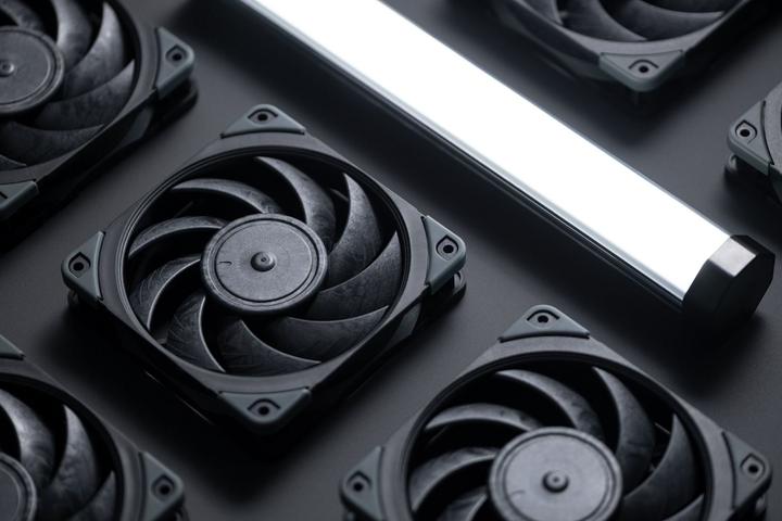 Actual product image Noctua NF-A12X25 PWM chromax.black.swap (120 mm, 1 x)