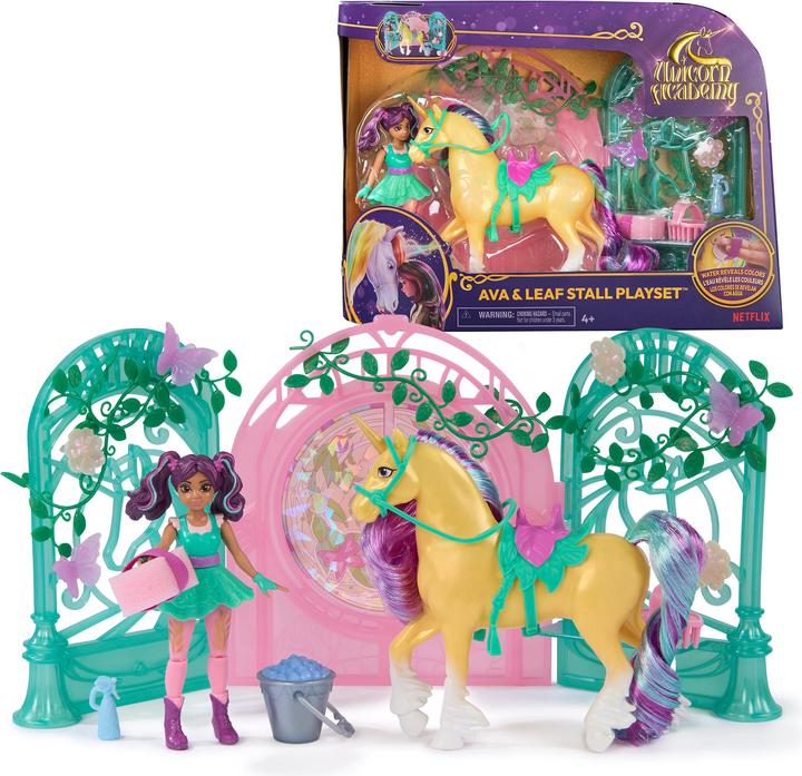 Unicorn Academy - Small Doll Ava & Leaf Stable Playset