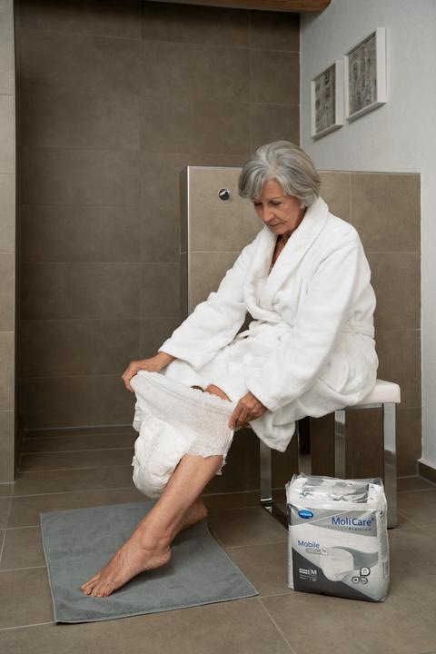 Actual product image MoliCare Mobile 10 (14 x, M)