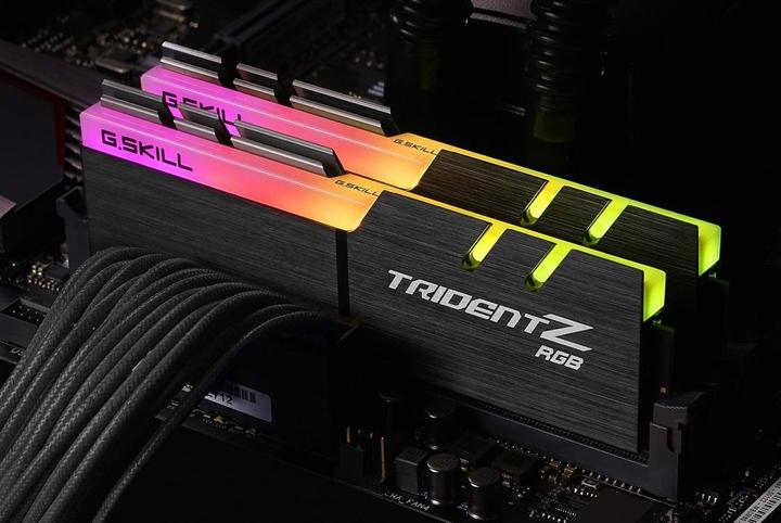 Actual product image G.Skill Trident Z RGB (2 x 8GB, 3200 MHz, DDR4-RAM, DIMM)