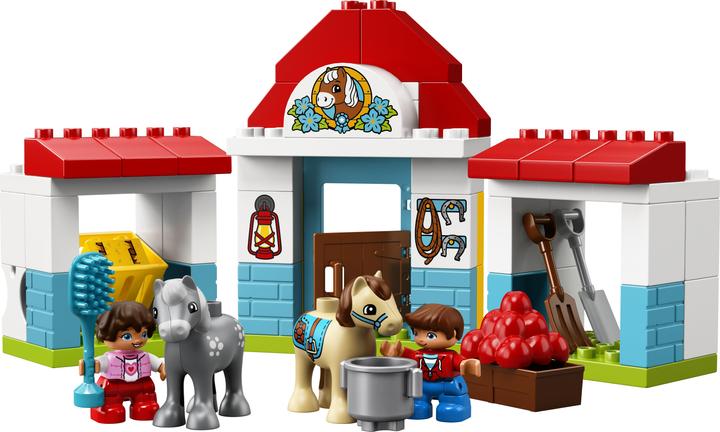 Actual product image LEGO DUPLO horse stable (10868)