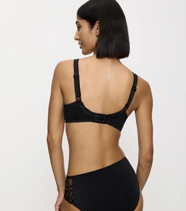 Actual product image Triumph Delicate Doreen underwired bra (Single pack, 95 E)