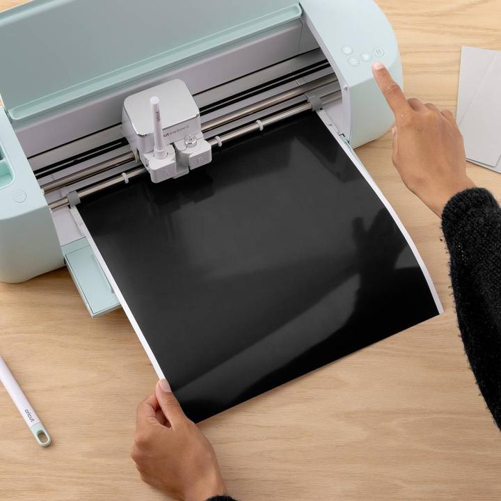 Actual product image Cricut Smart Vinyl Removable 33x91cm Writable Black (P)