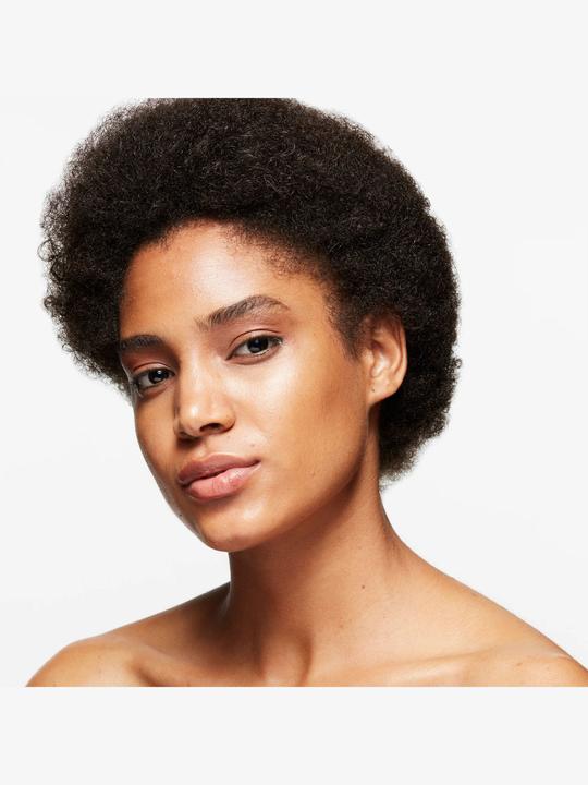 Actual product image MAC Cosmetics Strobe Dewy Skin Tint No. 04 - Medium (No. 04 - Medium)