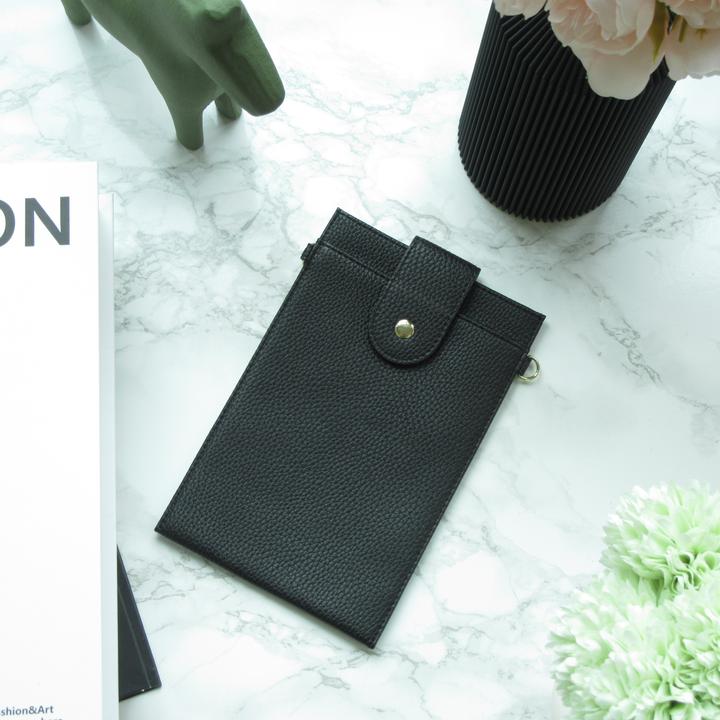 Produktbild PhoneLook Elegante universelle Smartphone Umhängetasche aus veganem Leder inkl. Umhängegurt aus Leder (vegan)