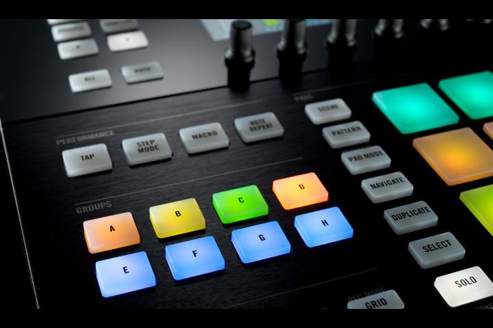 Produktbild Native Maschine Studio Black (Sampler)