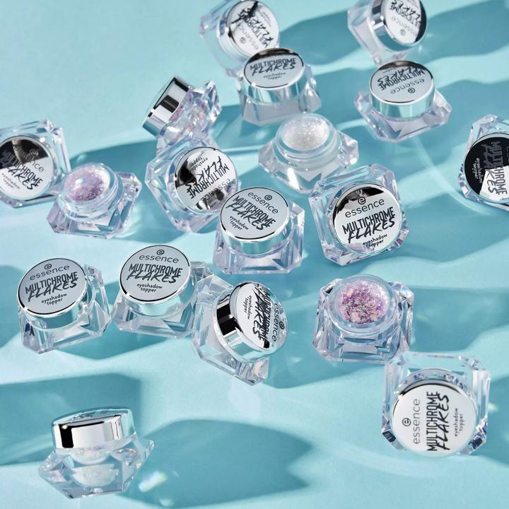 Image du produit essence Multichrome Flakes Eyeshadow Topper 02 Cosmic feelings (02 Cosmic feelings)