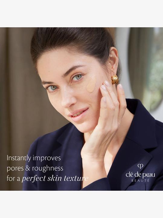 Image du produit Clé De Peau Radiant Fluid Foundation Matte O10 (O10 - Light Ocher)