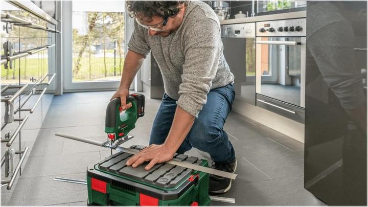 Image du produit Bosch Home & Garden UniversalSaw 18V-100