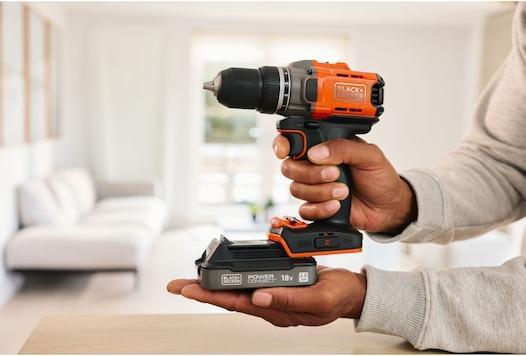 Produktbild Black & Decker Black&Decker Akku-Bohrschrauber 18V 2x2Ah,2G,Kof BCD382D2XK (Akkubetrieb)