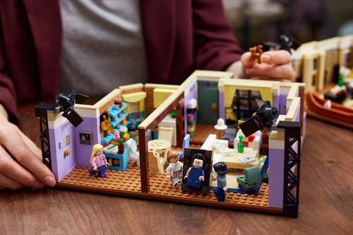 Produktbild LEGO Friends Apartments (10292, LEGO Friends, LEGO Seltene Sets)