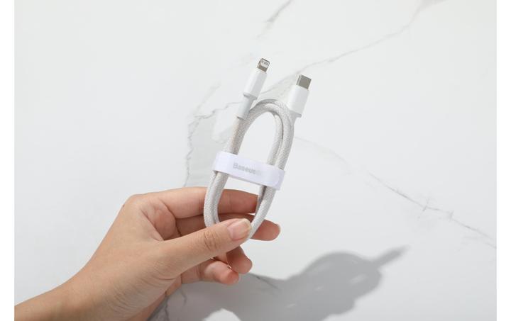 Actual product image Baseus USB C – Lightning (2 m, USB 2.0)