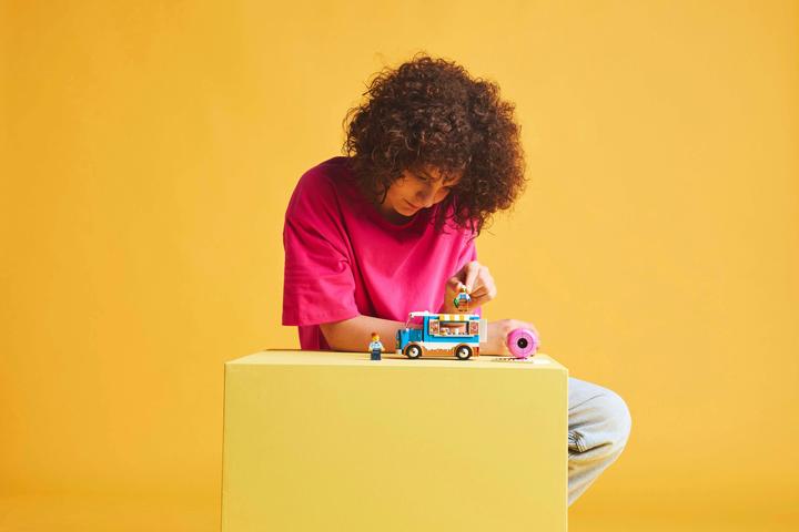 Produktbild LEGO Donut Truck (60452, LEGO City)