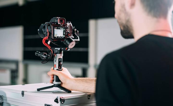 Actual product image Zhiyun Crane M2S Combo (Single-lens reflex camera, Action camera, 1 kg)