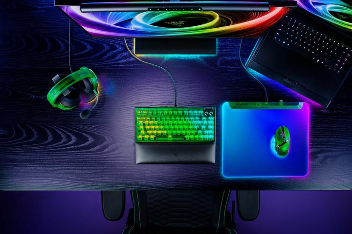 Produktbild Razer Firefly V2 Pro - Phantom Green Ed. (M)