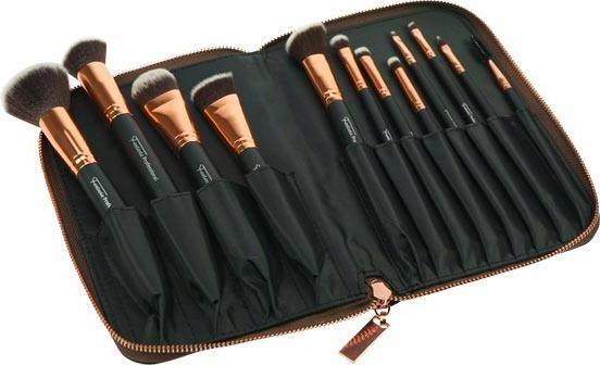 Actual product image Fantasia Brush set (Set)